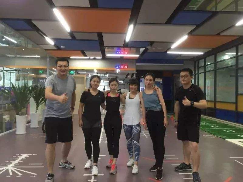 口袋小英雄手游